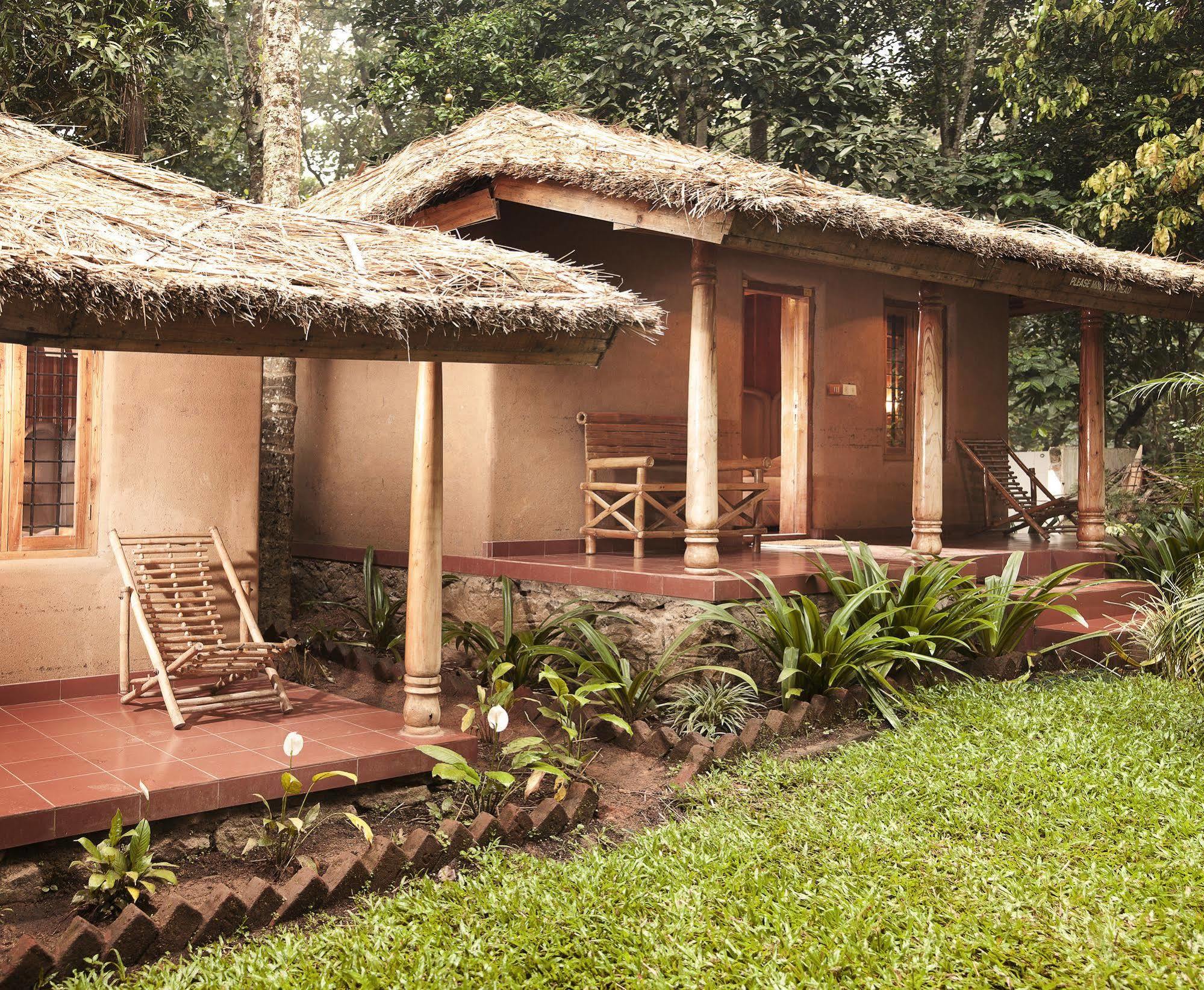 Woods N Spice - Thekkady Hotel Kumily Exterior foto