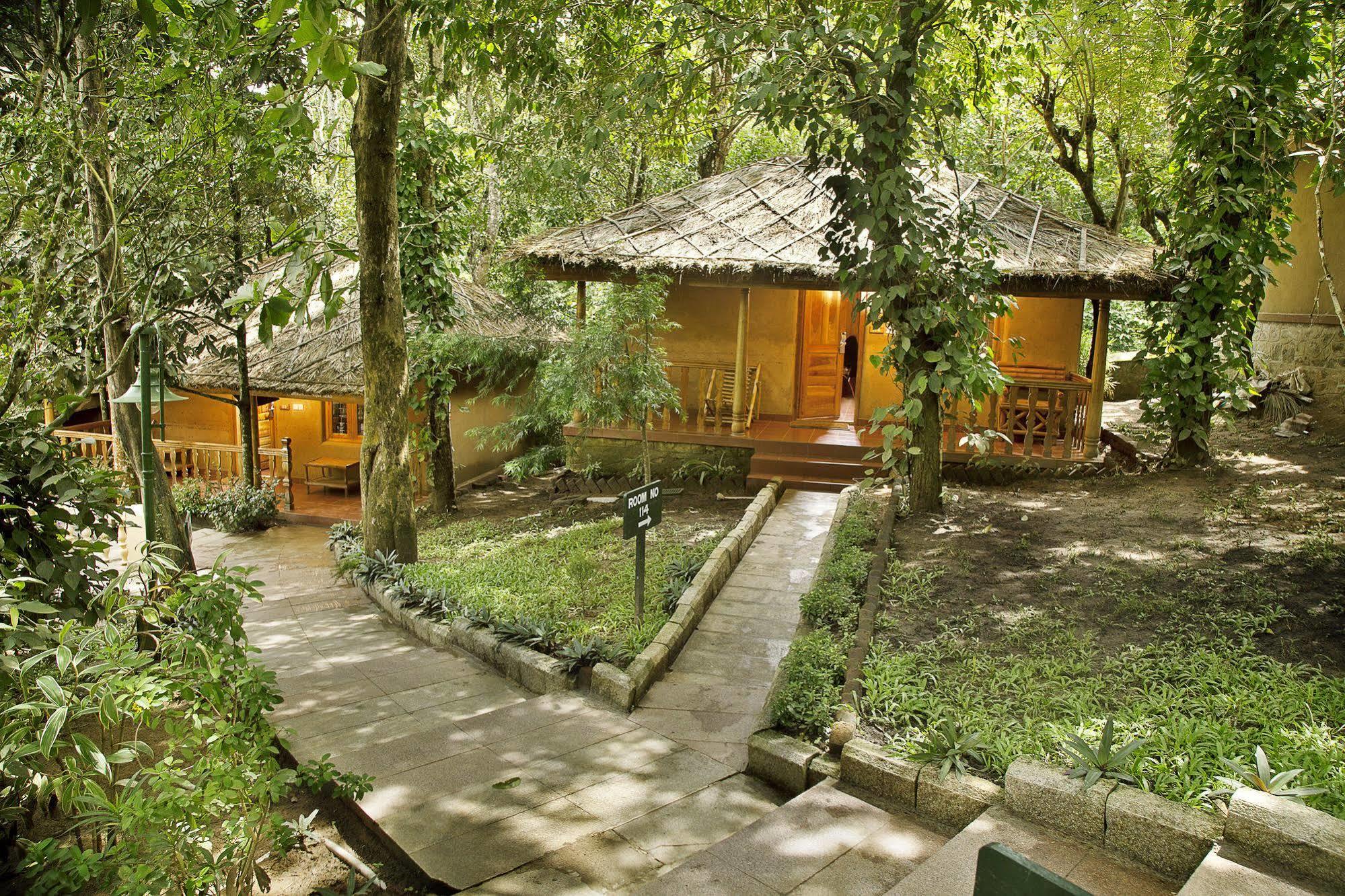 Woods N Spice - Thekkady Hotel Kumily Exterior foto